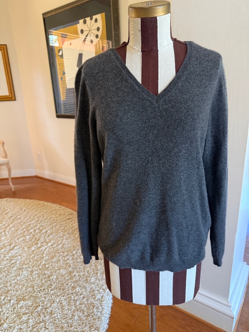 Charter Club Luxury 100% Cashmere V-Neck Sweater Women's Pullover Gray Medium